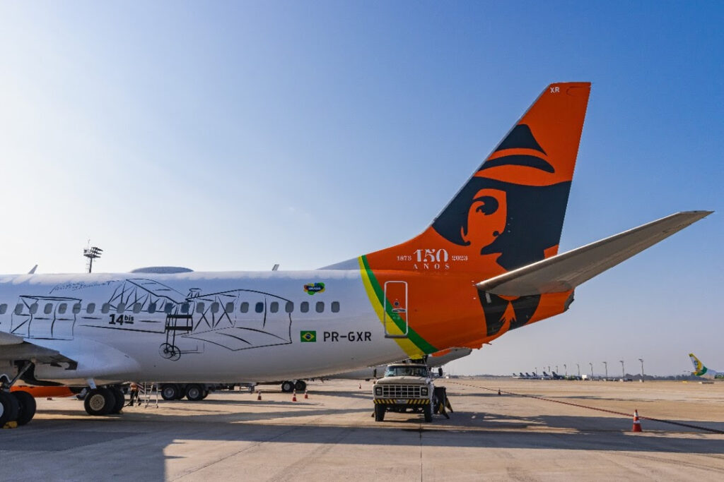 unnamed 54 Gol lança pintura especial em homenagem aos 150 anos de Santos Dumont