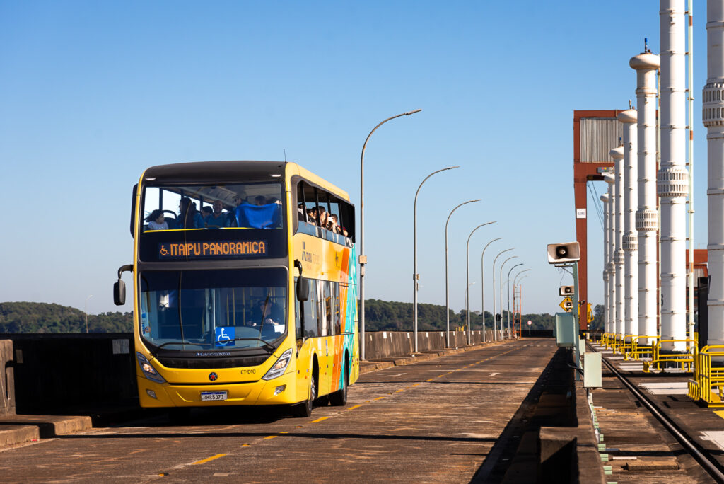 Completo Turístico Itaipu recebe mais de 9 mil visitas durante o feriadão Completo Turístico Itaipu recebe mais de 9 mil visitas durante o feriadão