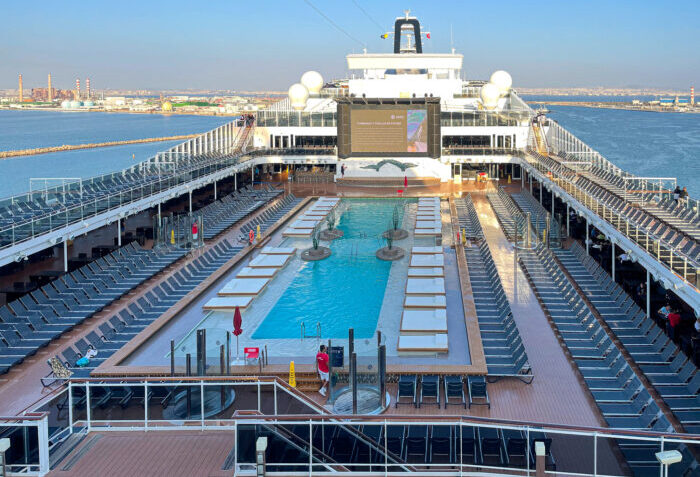 MSC Grandiosa: conheça o maior navio da temporada brasileira 2023/2024 1 Atmosphere Pool do MSC Grandiosa e1694122584987 MSC Grandiosa: conheça o maior navio da temporada brasileira 2023/2024