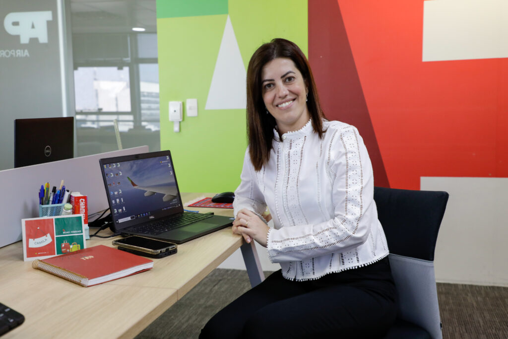 Camila Souza, executiva de Contas