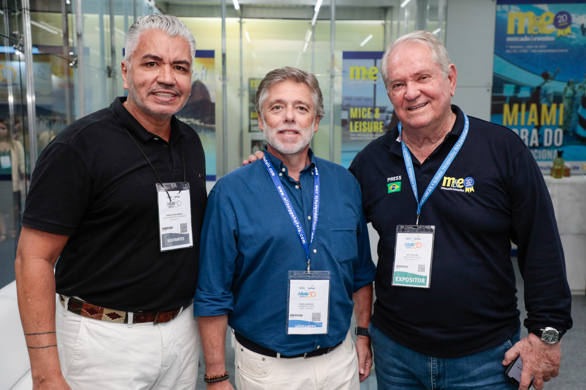 Carlos Nascimento e Nuno Ferrari, do Olissippo Hotels, e Roy Taylor, do M&E