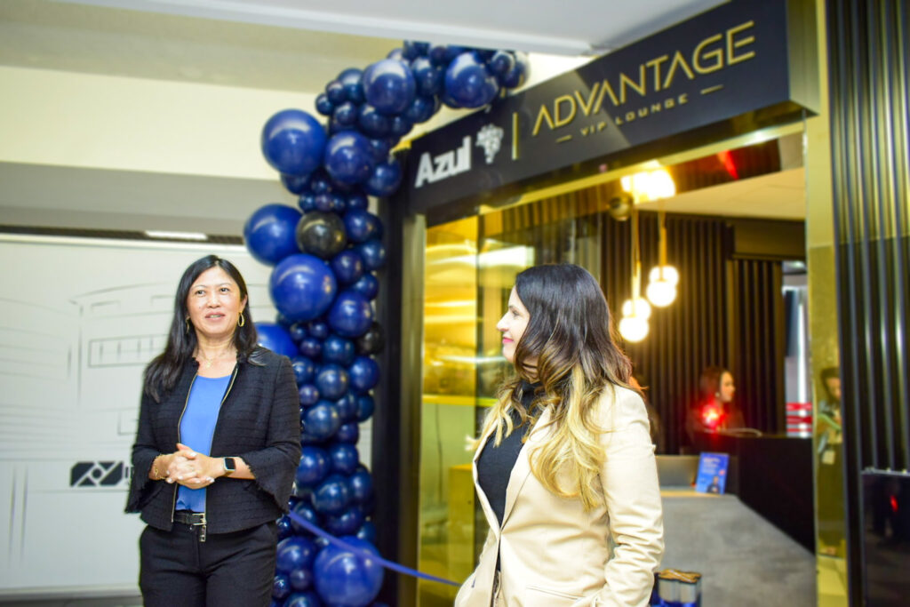 Cristina Yoshida, diretora do TudoAzul discursou sobre a relevância do Advantage VIP Lounge para seus clientes