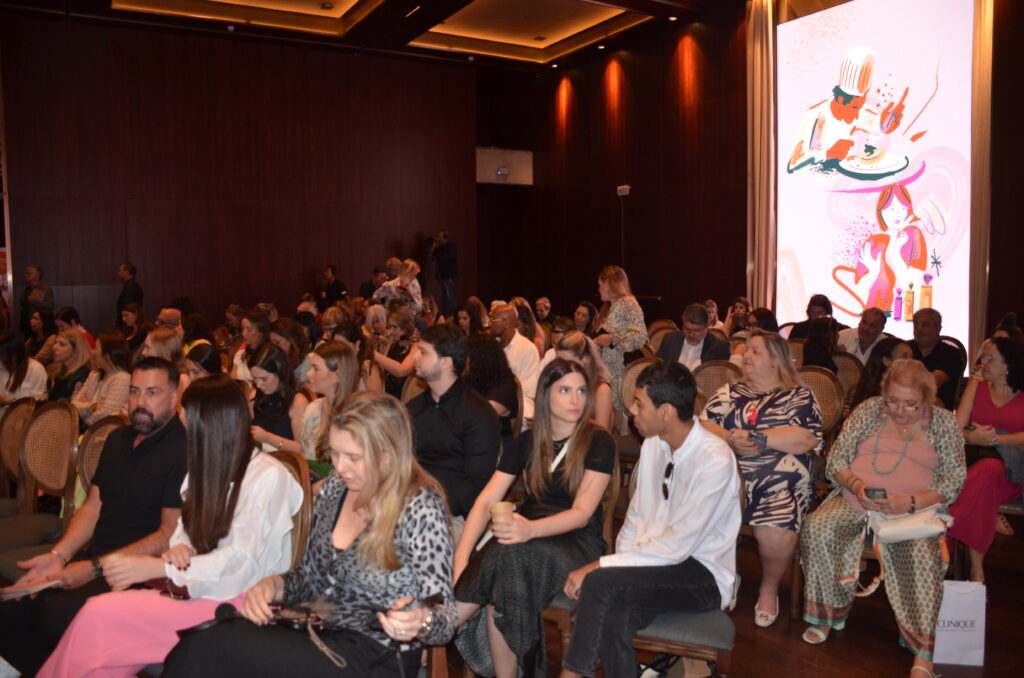 Evento teve início nesta terça-feira (19)