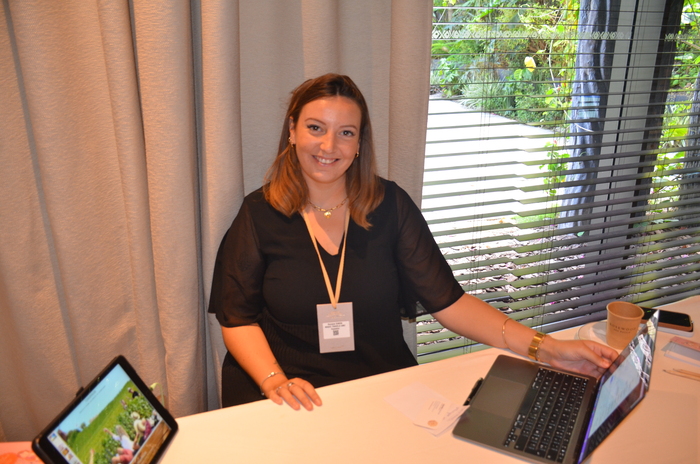 Romane Simon, do Magic Travel DMC Romane Simon, do Magic Travel DMC