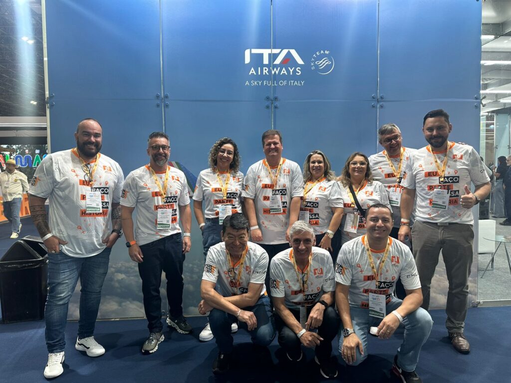 Equipe da Affinity na Abav Expo 2023, que acontece no Rio de Janeiro