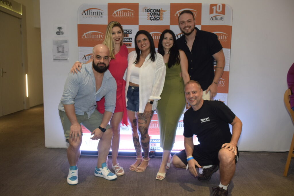 Colaboradores do Affinity na festa da Convenção 2023