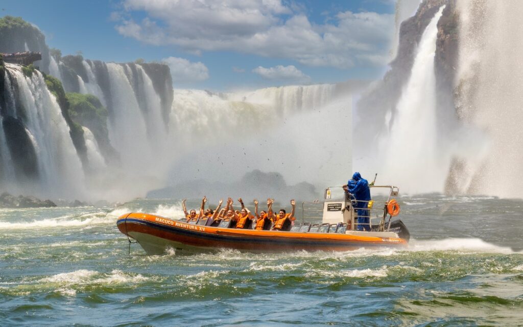 FOTO Arquivo Macuco Safari Macuco Safari tem novos tarifário e opções de meia entrada