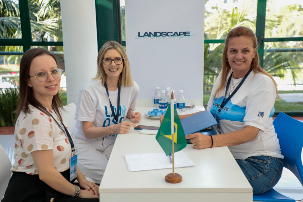 Gessika da Silva, da Restel, Stella Bovino, e Lisa Taragonet, da Landscape