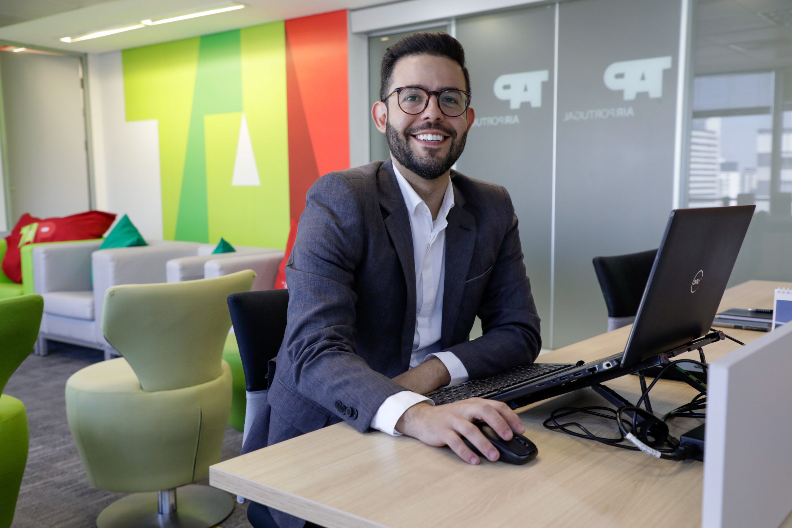 Henrique Brasil, executivo de Contas Henrique Brasil, executivo de Contas