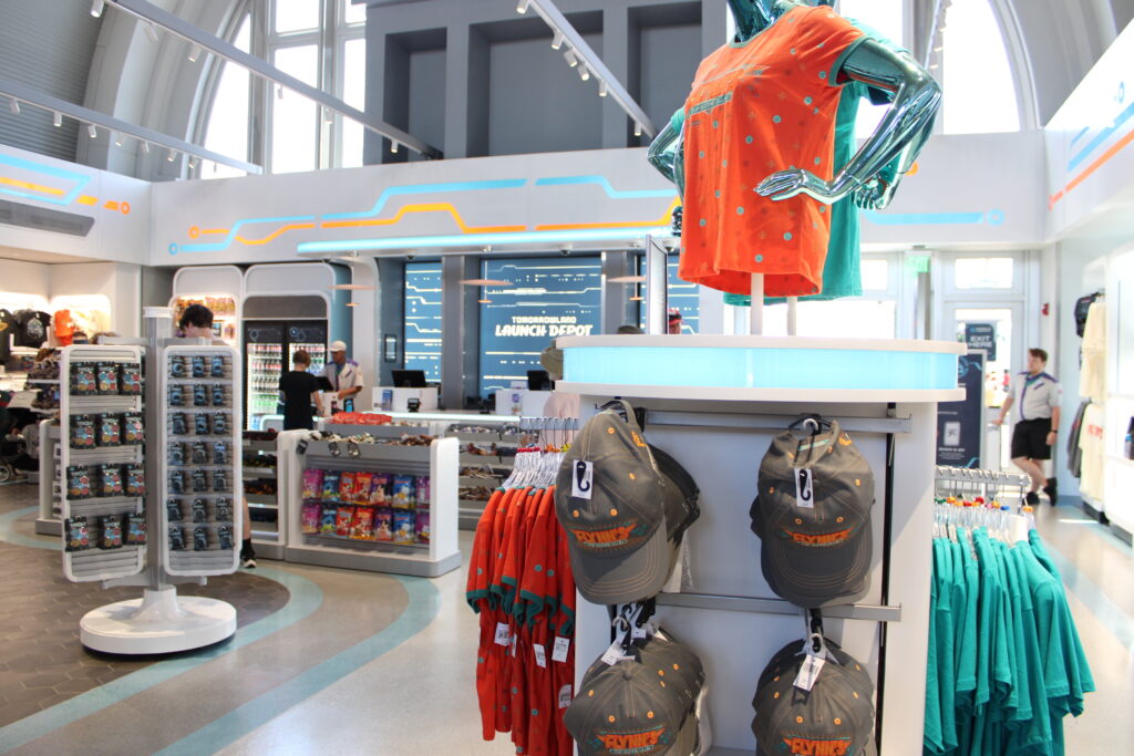 Confira os produtos exclusivos de TRON comercializados pela Disney no Magic Kingdom; fotos Confira os produtos exclusivos de TRON comercializados pela Disney no Magic Kingdom; fotos