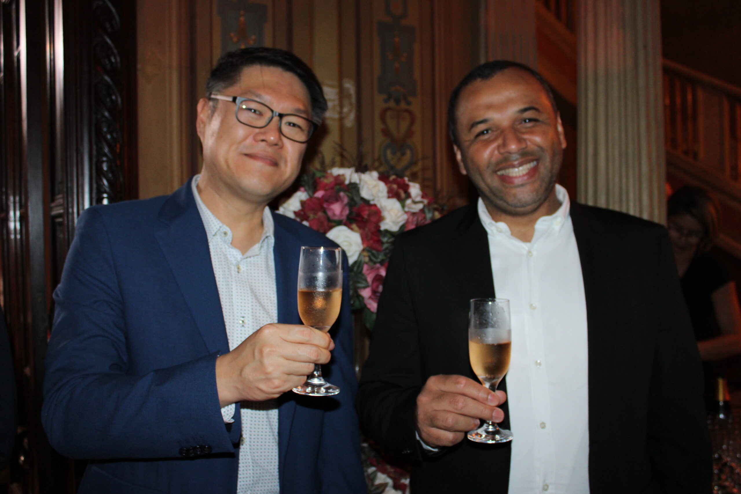 Jong Sin, da Open TKT, e Paulo Cruz, da Air France-KLM Jong Sin, da Open TKT, e Paulo Cruz, da Air France-KLM