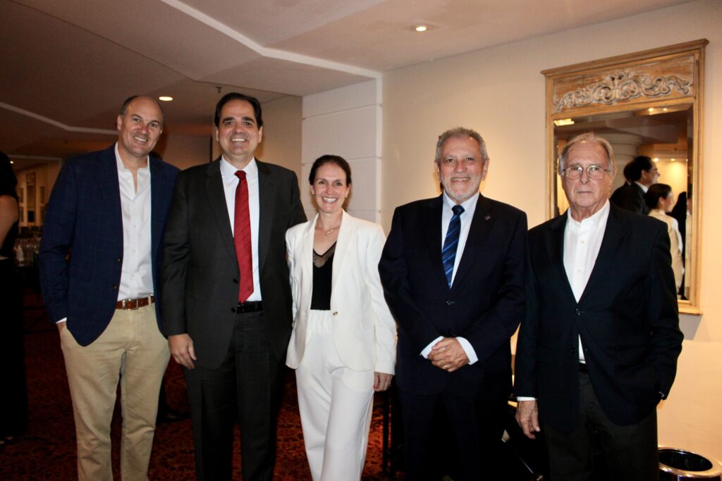 Eduardo Vasconcellos, da Kontik, Eduardo Bernardes, Lilian Bernardes, João Araujo, João Araújo, da Promoção e Vendas, Pérsio José de Almeida, advogado