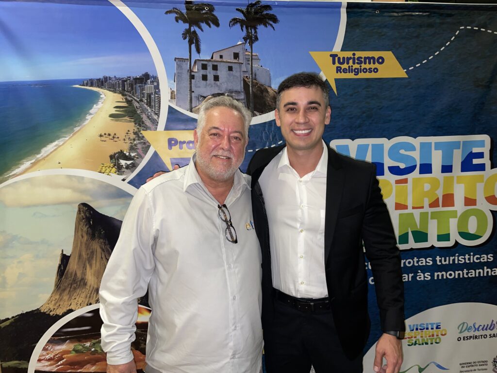 Michael Barkoczy, da ETS e Weverson Valcker Meireles, secretário de turismo do ES