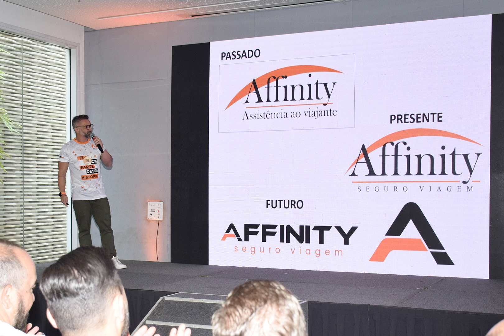 Identidade visual da Affinity ao longo do tempo Identidade visual da Affinity ao longo do tempo