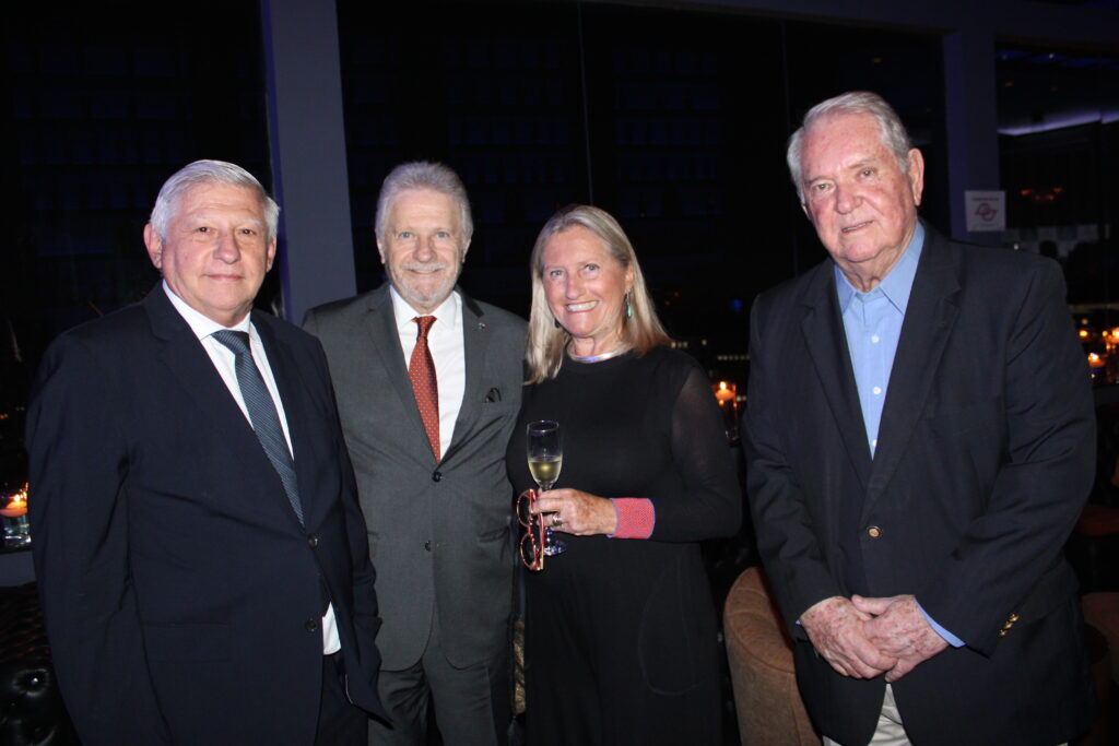 José Rubens, da JR Macedo Advogados, Rene Hermann, da Costa, e Rosa Masgrau e Roy Taylor, do M&E