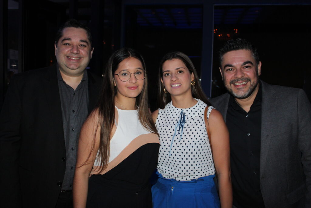 Leandro e Sarah Sommerfeld, Juliana Rossi e Marcos Belo, da Marítimos