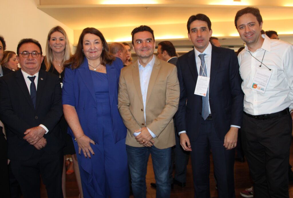 Manoel Linhares, Magda Nassar, Celso Sabino, Silvio Costa Filho e Celso Ferrer