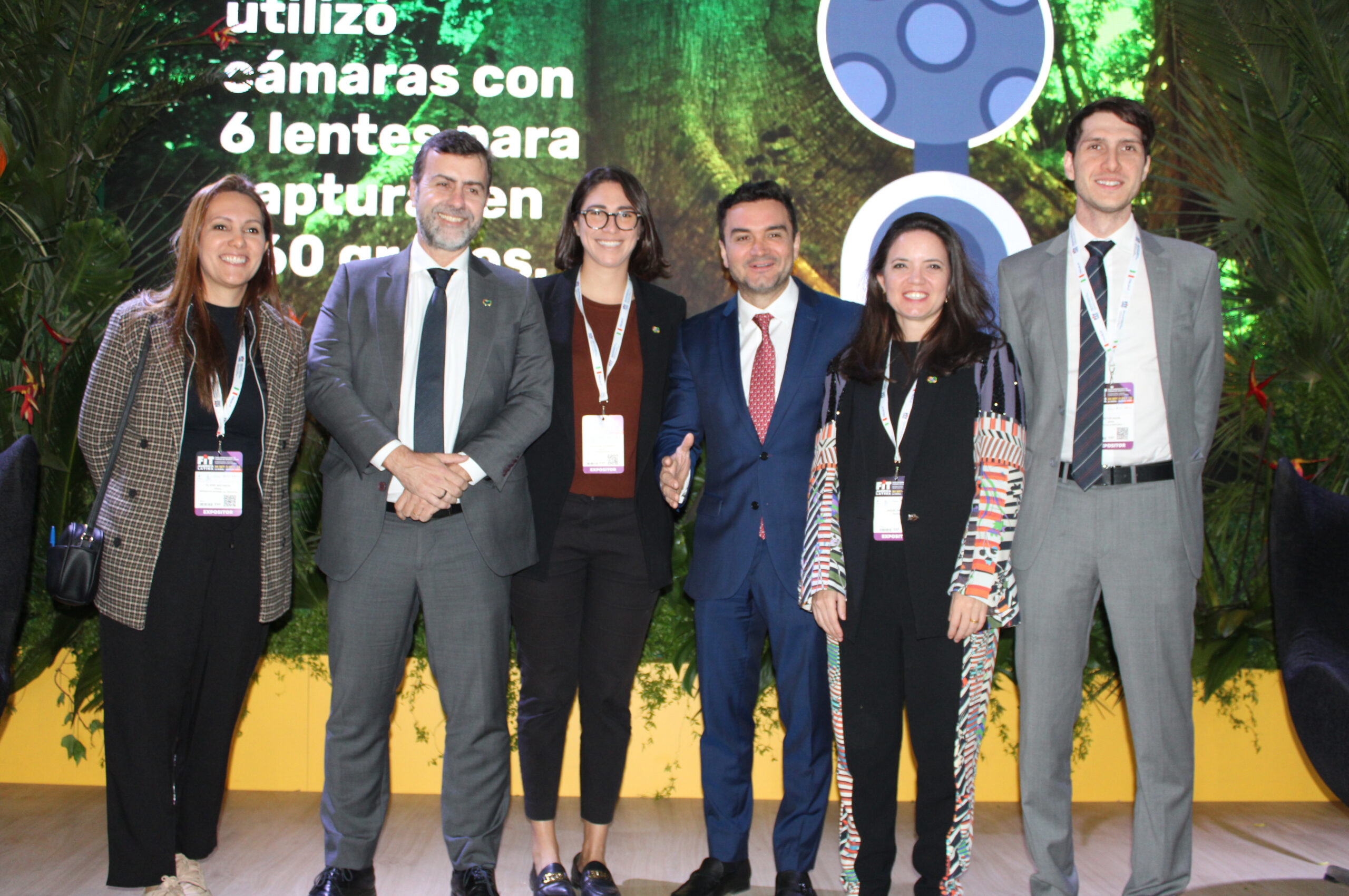 Marcelo Freixo e Celso Sabino, com parte da delegação brasileira nesta FIT 2023 Marcelo Freixo e Celso Sabino, com parte da delegação brasileira nesta FIT 2023