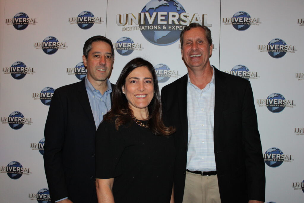 Marcos Barros, Gabriella Cavalheiro e Eric Marshall, da Universal
