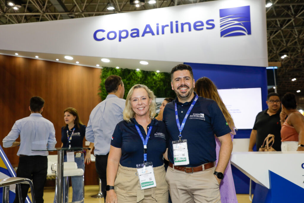 Mônica Afonso, e Raphael de Lucca, da Copa Airlines