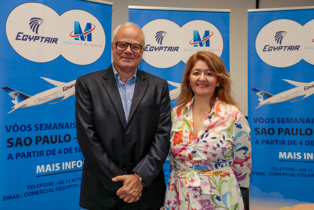 Panda Beting, Publisher da Revista Flyp, e Marlene de Sousa, diretora Comercial da Master Flights