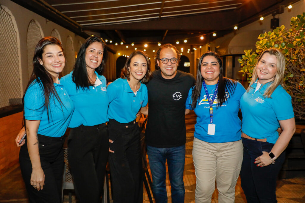 Priscila Martchenko, Michelle Barros, Fernanda Pelegrini, Fabio Godinho, Luana Neves, e Michele Gato, da Trend