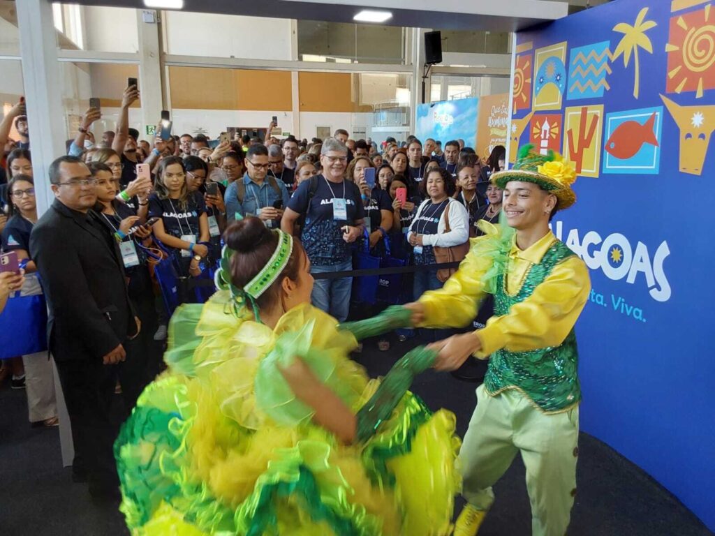 Recepção aos agentes de viagens com dança de Caruaru PE