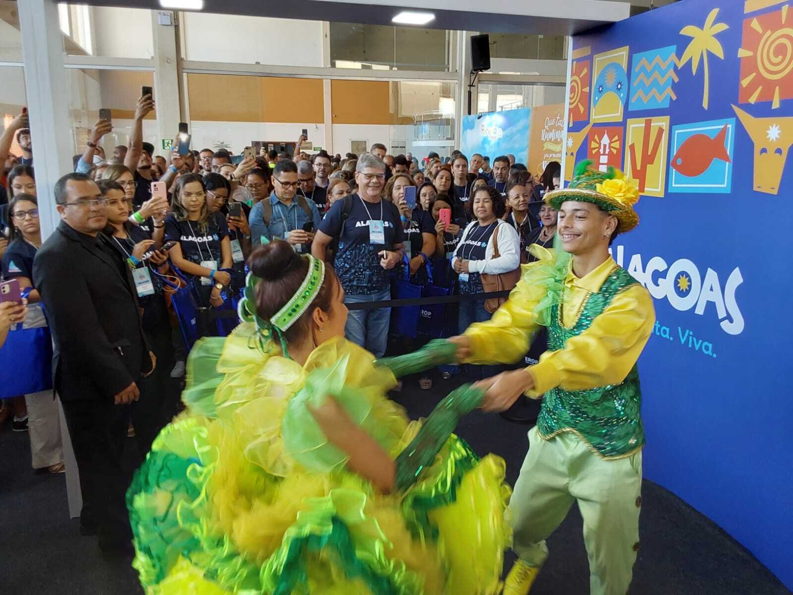 Recepção aos agentes de viagens com dança de Caruaru PE Recepção aos agentes de viagens com dança de Caruaru PE