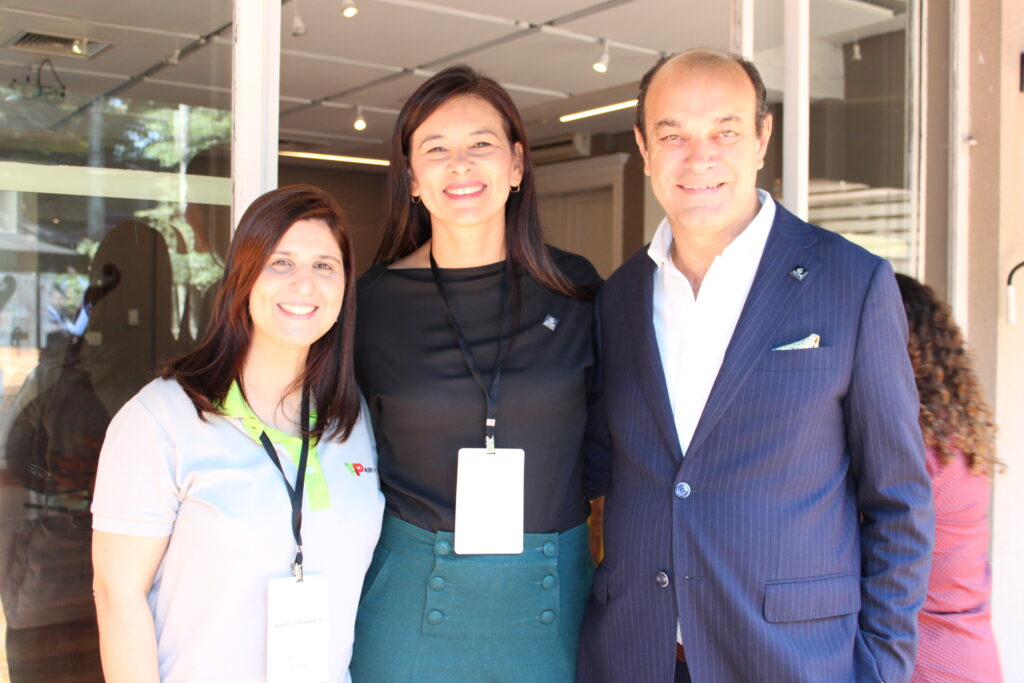 Renata di Bernardo, da TAP, com Lilian Santos e Pedro Ribeiro, do Vila Galé