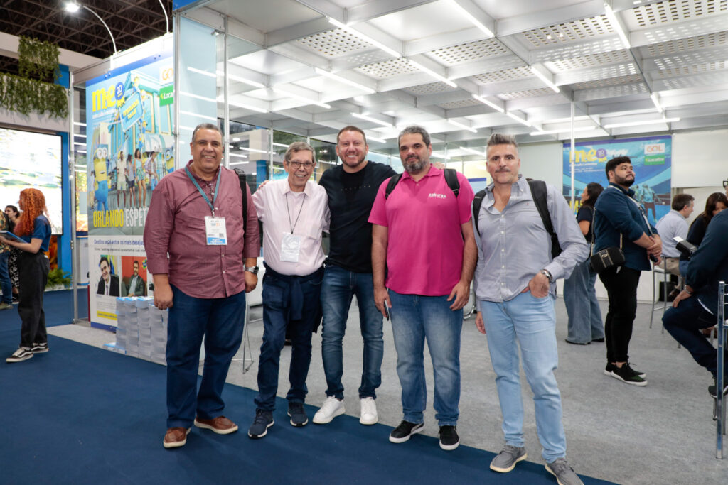 Roberto Silva, da Robs Tour, Cássio Oliveira, Wagner Chaves, e André Pereira, da Sakura