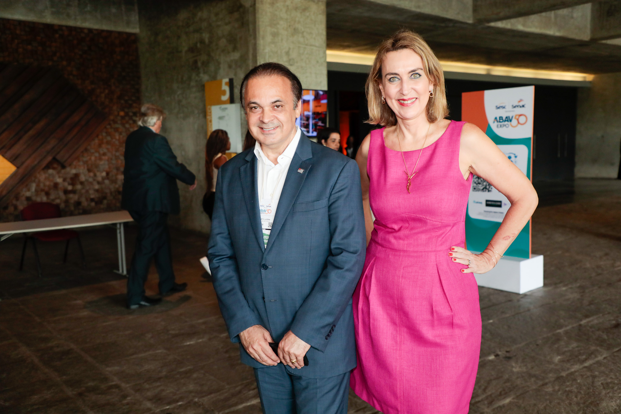 Roberto de Lucena, secretário de turismo do estado de São Paulo, e Luciane Leite, secretaria executiva Setur-SP Roberto de Lucena, secretário de turismo do estado de São Paulo, e Luciane Leite, secretaria executiva Setur-SP