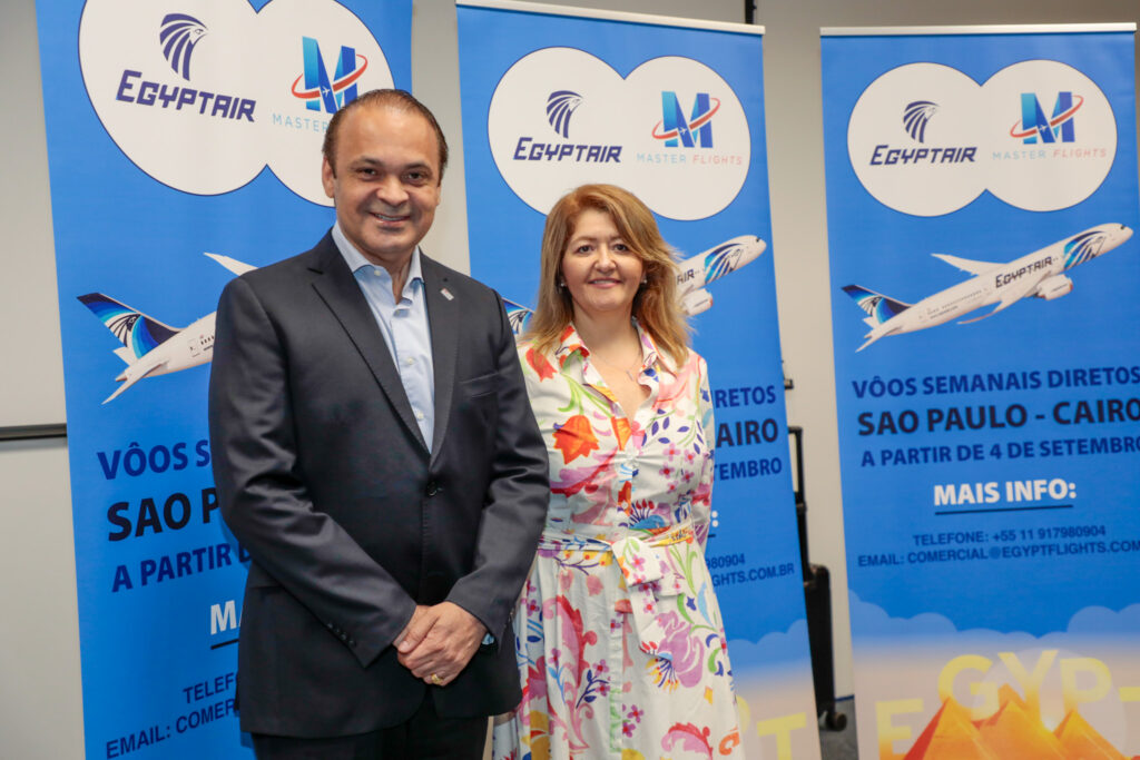Roberto de Lucena, secretário de Turismo do estado de São Paulo, e Marlene de Sousa, diretora Comercial da Master Flights