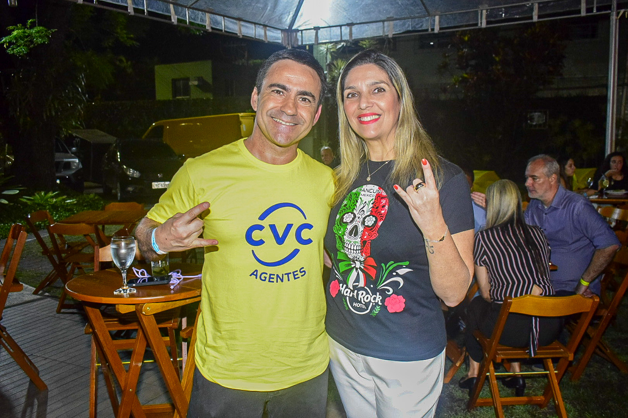 Rogério Mendes, da CVC e Carla Cecchele, do Hard Rock Hotels Rogério Mendes, da CVC e Carla Cecchele, do Hard Rock Hotels