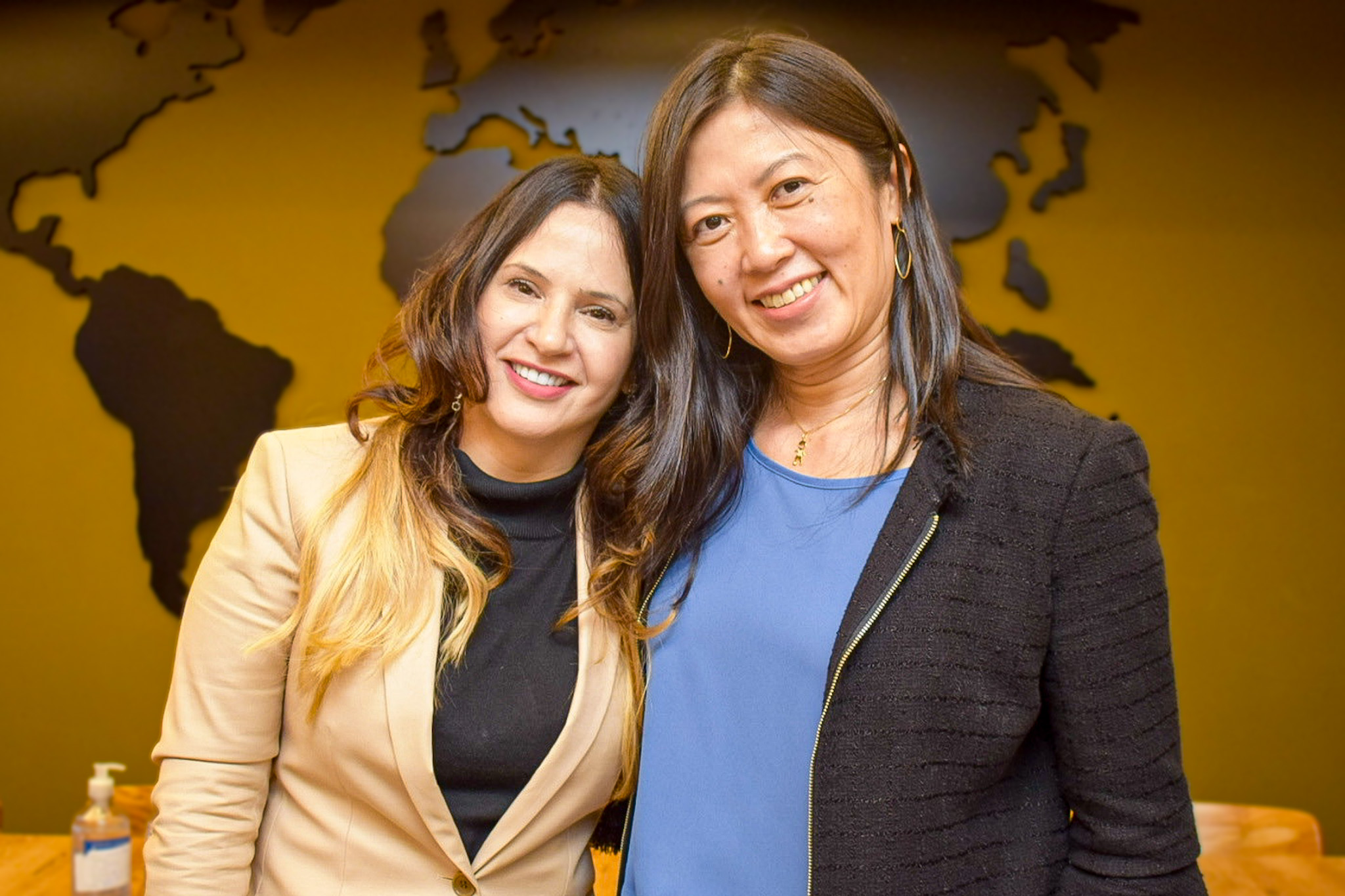 Rute Woitechen, diretora da Advantage VIP Lounge e Cristina Yoshida, diretora do TudoAzul