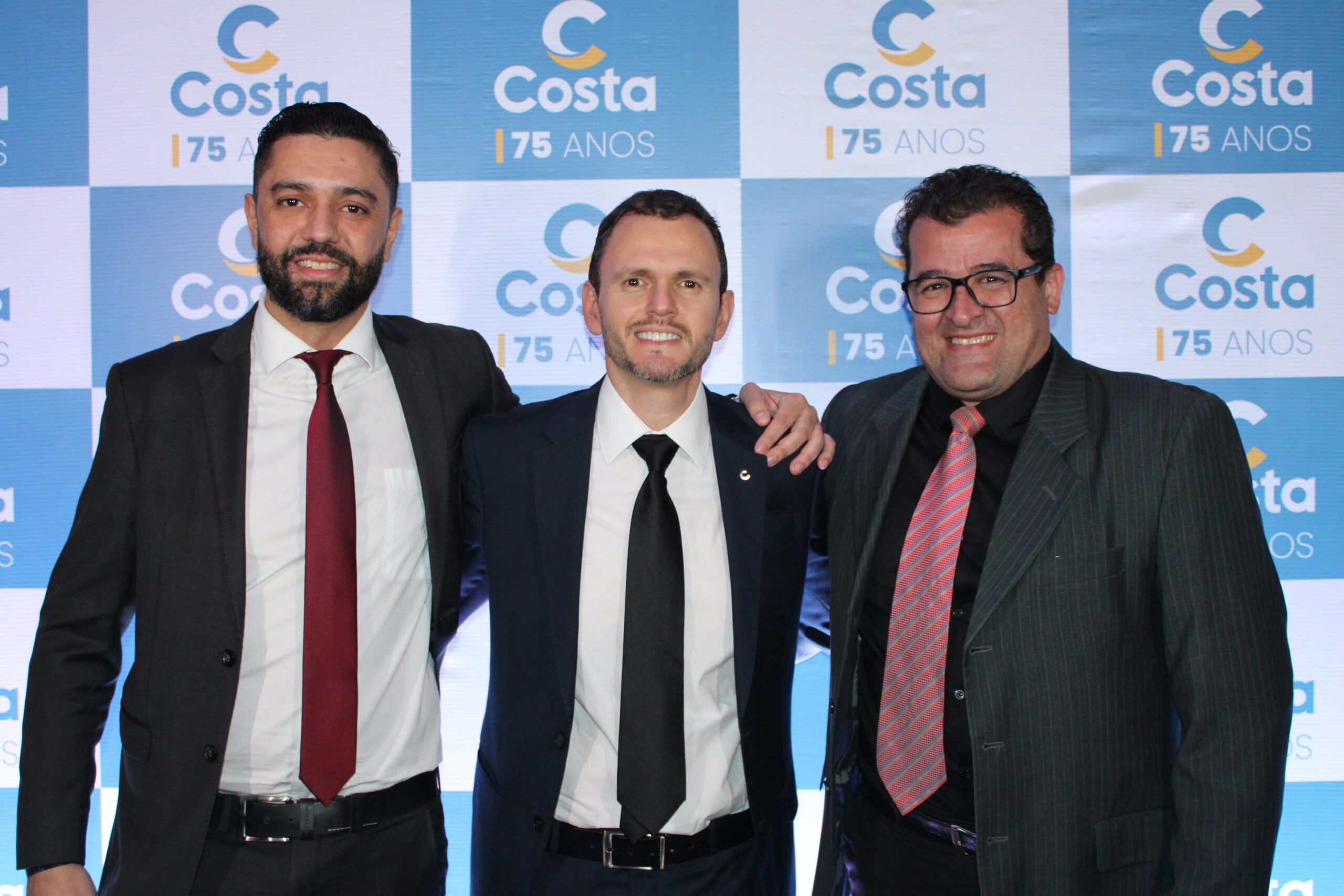 Ruy Ribeiro, da Costa Cruzeiros, com Gustavo Nappo e Roberto Araujo, da EHTL Ruy Ribeiro, da Costa Cruzeiros, com Gustavo Nappo e Roberto Araujo, da EHTL