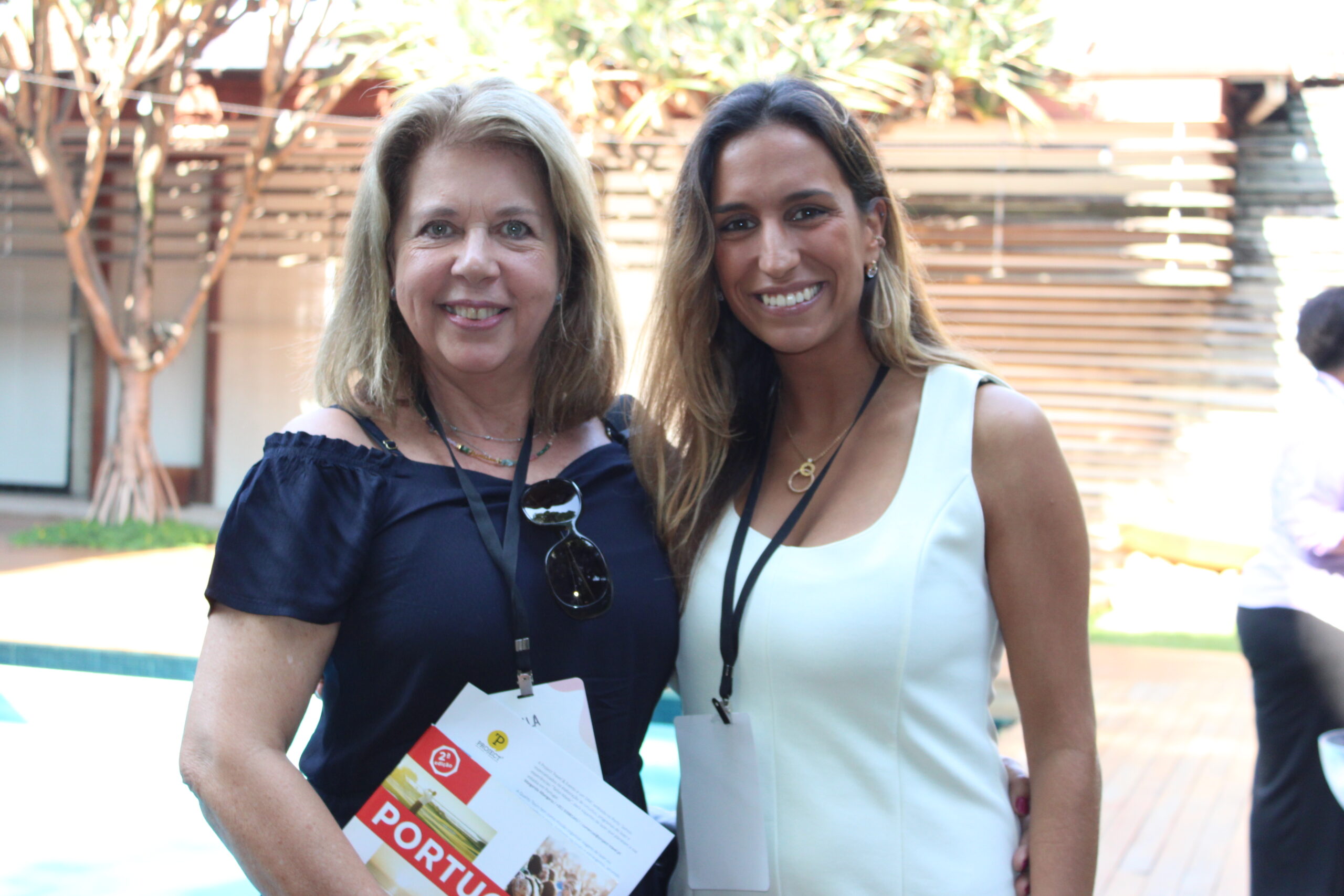 Sheila Hinz, da Sheila Hinz Travel, e Sara Nunes, da TempoVIP Sheila Hinz, da Sheila Hinz Travel, e Sara Nunes, da TempoVIP