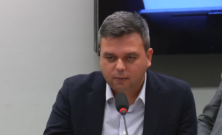 Mais de 150 mil clientes foram afetados pela crise da 123 Milhas, diz proprietário 1 Socio 123 Milhas Reproducao YouTUbe Mais de 150 mil clientes foram afetados pela crise da 123 Milhas, diz proprietário