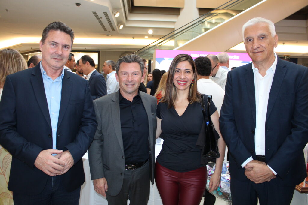 Tiago Senna, da Egypt Flights, Adriano Aguiar e Alessandra Tortora, da Hertz, e Sydnei Casarini, da Egypt Flights