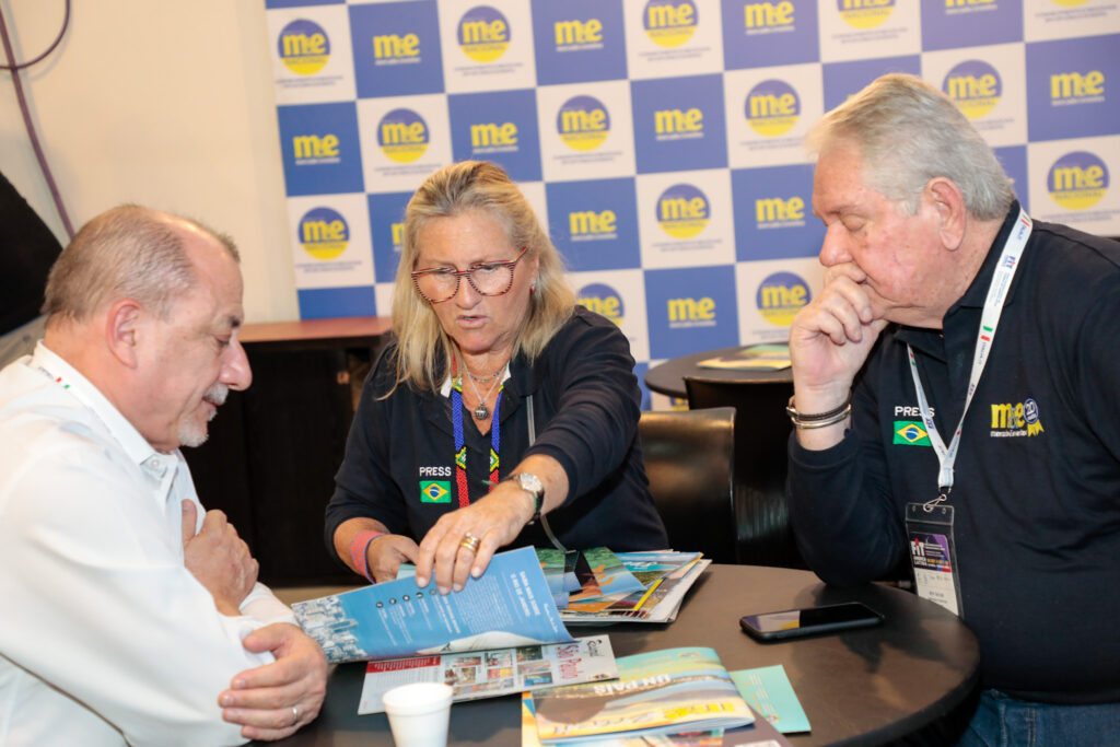 Toni Sando, Visite São Paulo, Rosa Masgrau, e Roy Taylor, do M&E