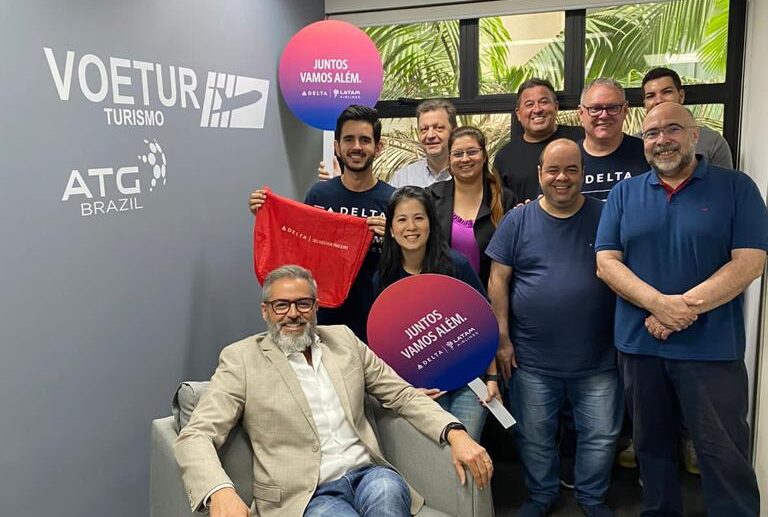 Voetur Turismo recebe reconhecimento "Your Best Partner 2023" da Delta Air Lines Voetur Turismo recebe reconhecimento "Your Best Partner 2023" da Delta Air Lines