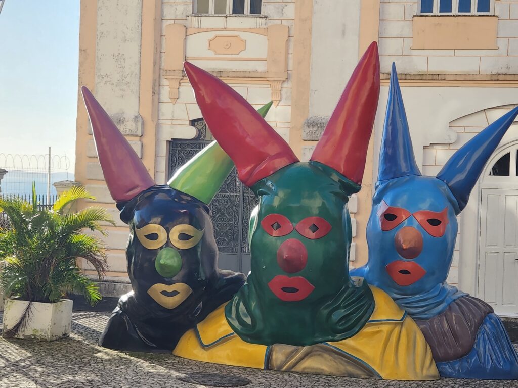 Cultura, arte e tradição na Salvador de ontem, hoje e amanhã 1 1 ABRE GERAL Museu do Carnaval Cultura, arte e tradição na Salvador de ontem, hoje e amanhã