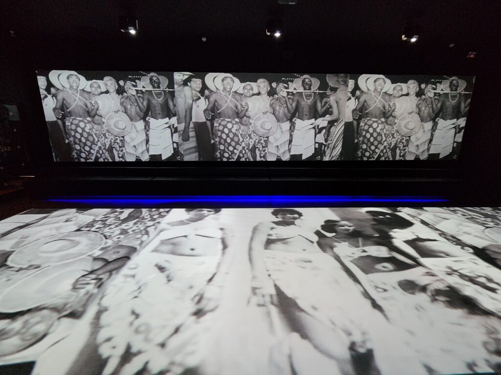 Cultura, arte e tradição na Salvador de ontem, hoje e amanhã 5 5 ABRE Estacao Interativa com painel teach Cultura, arte e tradição na Salvador de ontem, hoje e amanhã