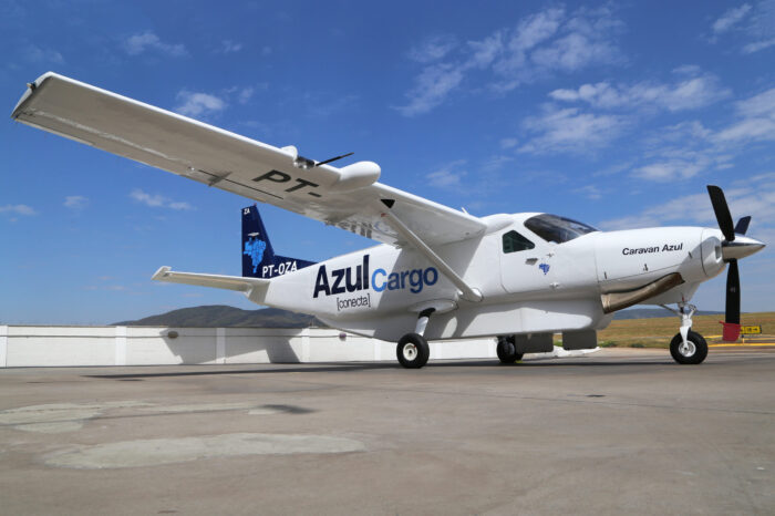 Azul inicia operações para Salinas (MG) em dezembro de 2023 1 AZUL CARGO CONECTA CESSNA GRAND CARAVAN FOTO LUIS ALBERTO NEVES scaled e1698430834623 Azul inicia operações para Salinas (MG) em dezembro de 2023