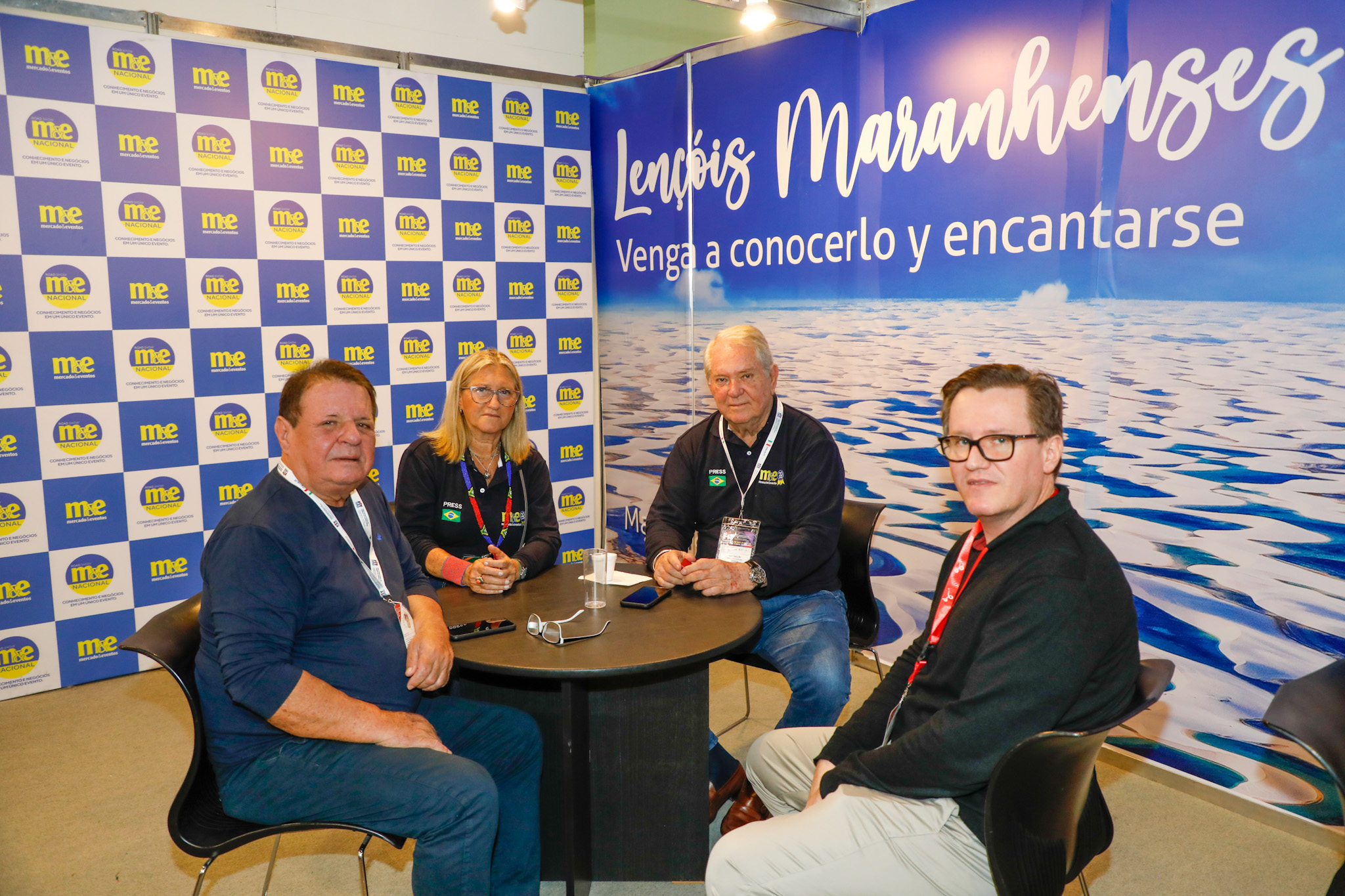 Airton Abreu, do Maranhão, Rosa Masgrau e Roy Taylor, do M&E, e Leo Segantin, da EZLink Airton Abreu, do Maranhão, Rosa Masgrau e Roy Taylor, do M&E, e Leo Segantin, da EZLink