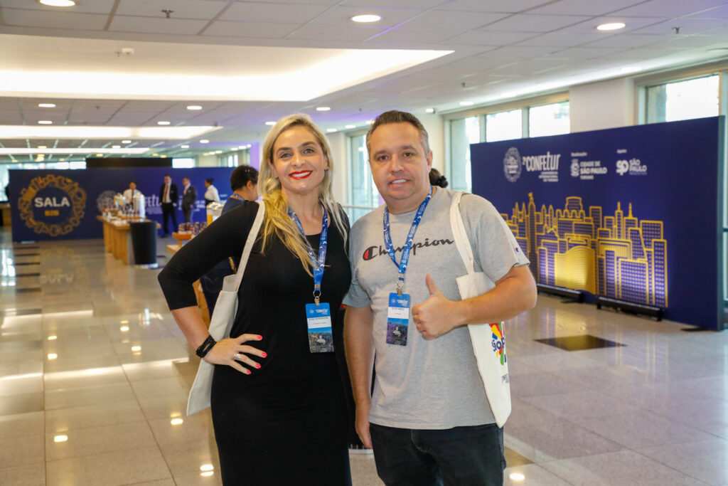Aline Bernardoni e Felipe Abreu, da LTC Viagens e Turismo