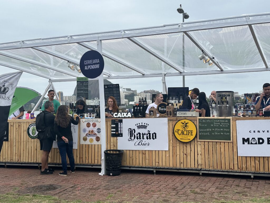 Área gastronômica