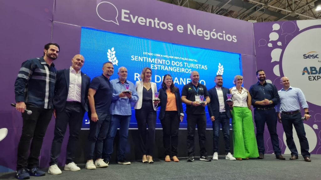 Bahia recebe prêmio de excelência turística em hospitalidade na Abav Expo 2023 Bahia recebe prêmio de excelência turística em hospitalidade na Abav Expo 2023