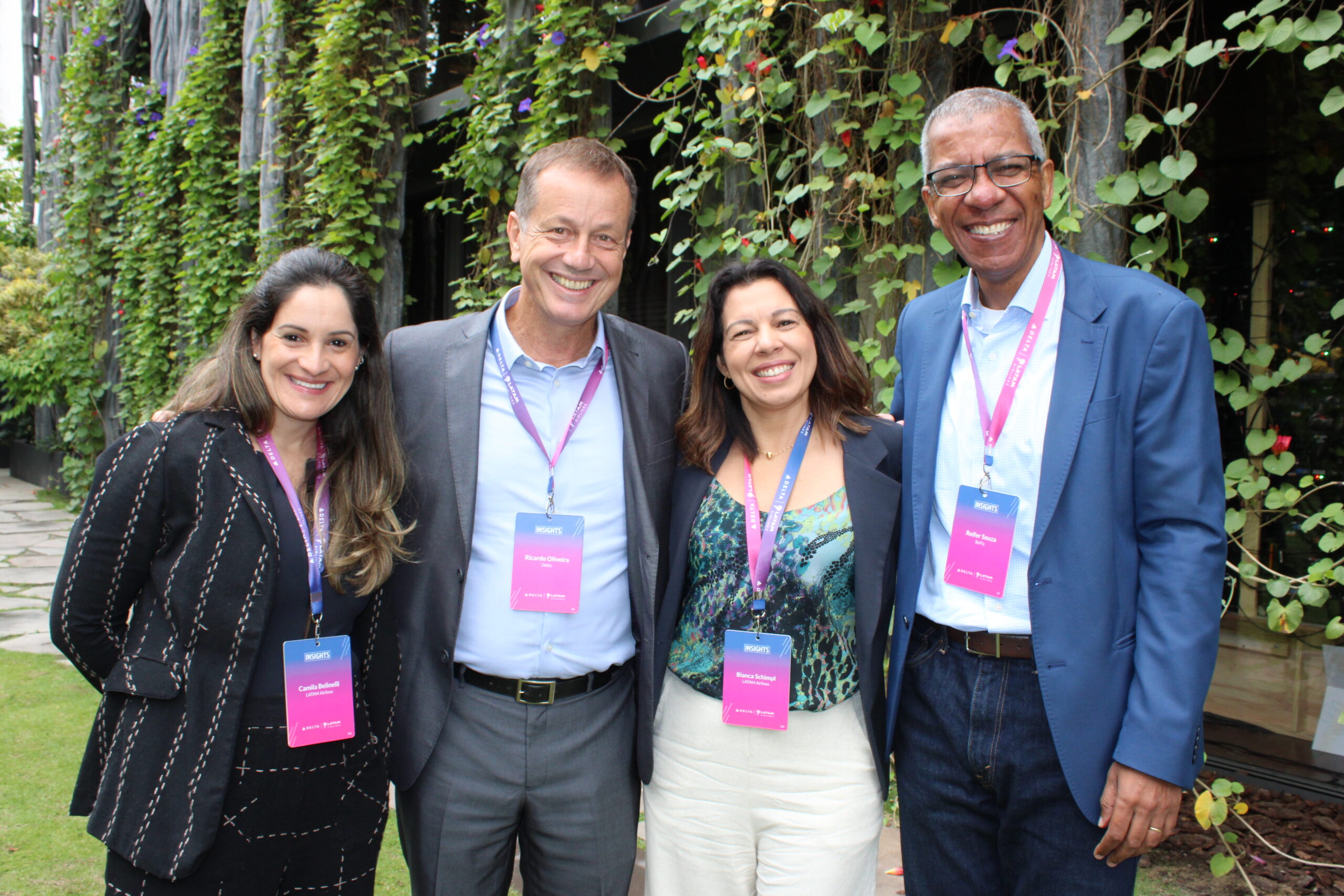 Camila Belinelli, da Latam, Ricardo Oliveira, da Delta, Bianca Schimpl, da Latam, e Reifer Souza, da BeFly Camila Belinelli, da Latam, Ricardo Oliveira, da Delta, Bianca Schimpl, da Latam, e Reifer Souza, da BeFly
