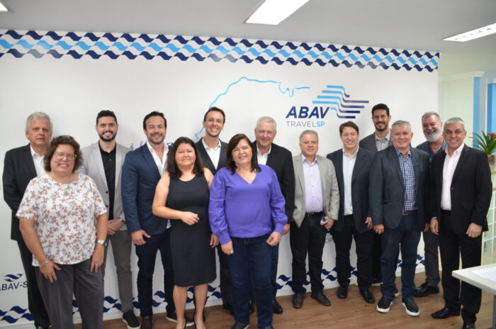 Bruno Waltrick é o novo presidente da Abav-SP | Aviesp; veja diretoria para o biênio 2023/2025 2 Conselheiros da associacao realizaram a eleicao da chapa unica nesta segunda feira 30 scaled e1698685984980 Bruno Waltrick é o novo presidente da Abav-SP | Aviesp; veja diretoria para o biênio 2023/2025