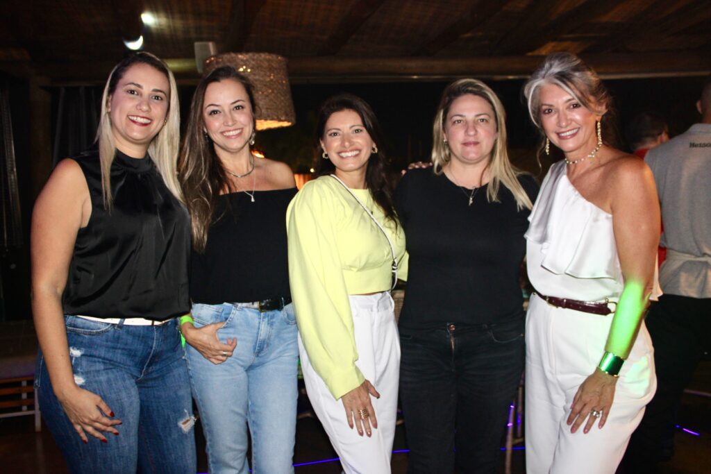 Cristina Pereira, Caroline Oliveira, Thais Siqueira, Daniele Merighi e Catia Frias, da Orinter